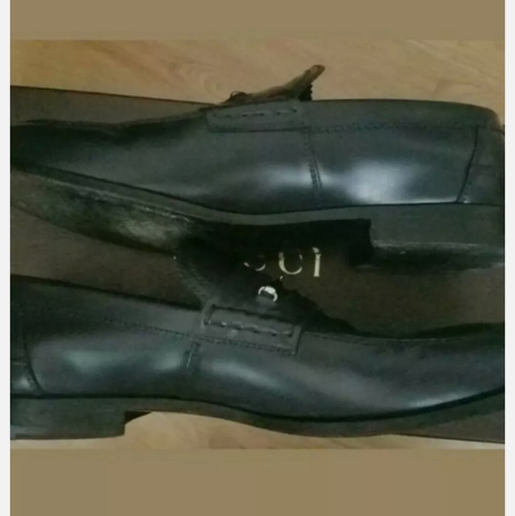 Men authentic Gucci shoes with silver horsebit